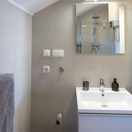 House Niko - Zf Hvar Lejlighed *